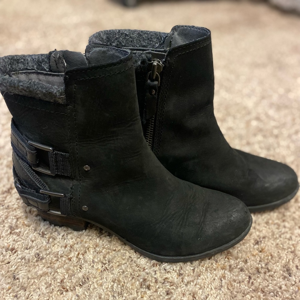 Sorel ankle boots